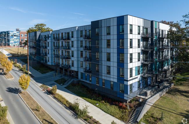 Image of the Cayce neighborhood; an exterior building